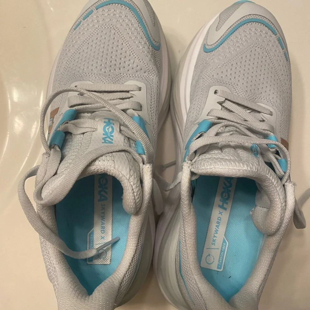 Hoka Women’s Skyward X Gray Blue Size 6 (6D) - Used 27 mi, Like New. $75 Floor - Picture 4 of 16